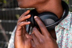 Bose Noise Cancelling Headphones 700 Zwart -Samsung || APPLE || Google Winkel 1344621 1