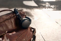 Sennheiser HD450BT Zwart + BlueBuilt Quick Charge Oplader Met Usb A Poort 18W Zwart -Samsung || APPLE || Google Winkel 1352125 1