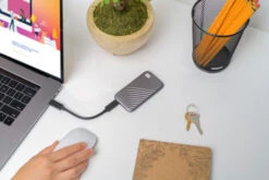 WD My Passport 2TB SSD Space Grey -Samsung || APPLE || Google Winkel 1471758