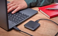 WD Elements SE Portable SSD 1TB - Duo Pack -Samsung || APPLE || Google Winkel 1624366 1