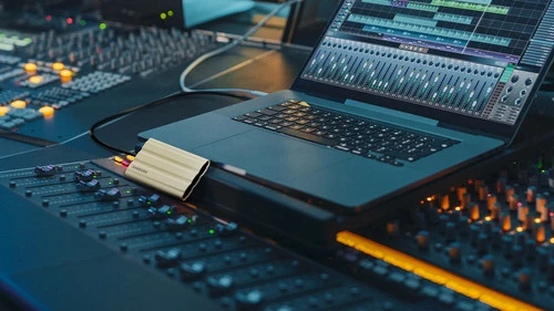 Samsung Portable SSD T7 Shield 1TB Zwart - Duo Pack 12 Samsung Portable SSD T7 Shield 1TB Zwart - Duo Pack - Afbeelding 10