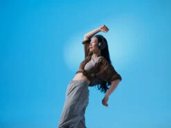 Sennheiser Momentum Wireless 4 Zwart + Bluebuilt Oplader 30 Sennheiser Momentum Wireless 4 Zwart + Bluebuilt Oplader -Samsung || APPLE || Google Winkel 1796327 1