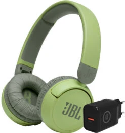 JBL JR310BT Groen + BlueBuilt Quick Charge Oplader Met Usb A Poort