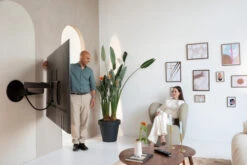 Vogel's Signature 7655 -Samsung || APPLE || Google Winkel 1838223