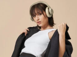 Fresh 'n Rebel Clam 2 ANC Groen 16 Fresh 'n Rebel Clam 2 ANC Groen -Samsung || APPLE || Google Winkel 1877677