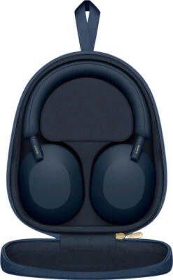 Sony WH-1000XM5 Blauw + BlueBuilt Quick Charge Oplader Met Usb A Poort 18W Zwart -Samsung || APPLE || Google Winkel 1904278