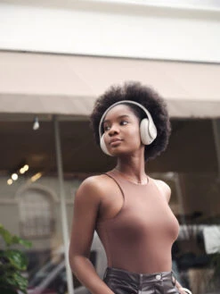 Beats Studio Pro Creme -Samsung || APPLE || Google Winkel 1952179