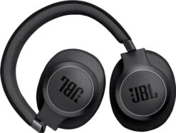 JBL Live 770NC Zwart + BlueBuilt Quick Charge Oplader Met Usb A Poort 18W Zwart 30 JBL Live 770NC Zwart + BlueBuilt Quick Charge Oplader Met Usb A Poort 18W Zwart -Samsung || APPLE || Google Winkel 1955500